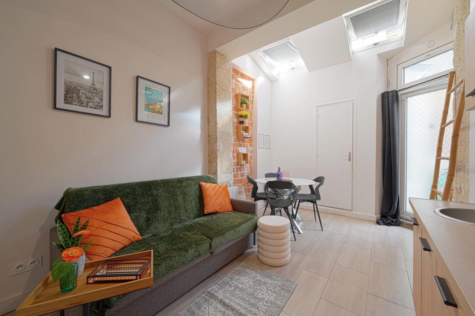 2 Bed Modern Fully Furnish Flat,Close To Buttes Chaumon Park Apartment Paris Exterior photo